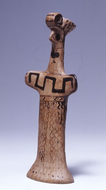 Boiotian plank figure, or xoanon, in the image of a bird, dating to around 550 BC. Xoana similar to this one, but resembling brides, were burned during the Daidala festival in Plataiai.